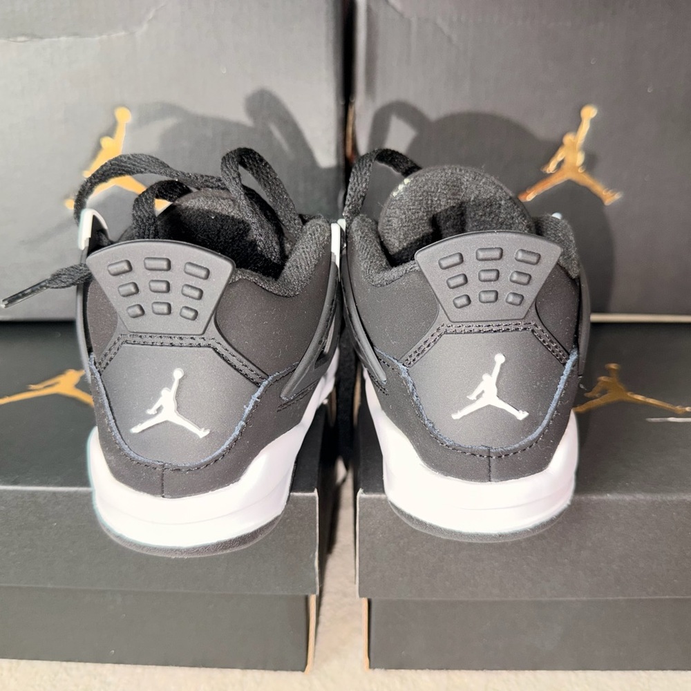 Nike Kids Black and White Sneakers